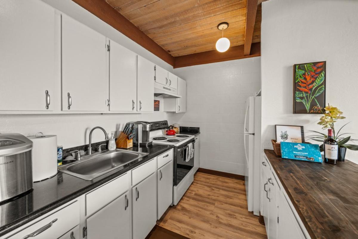 Newly Upgraded 1Br Unit Near Beach Max Of 5 Guests Kailua-Kona Exteriör bild
